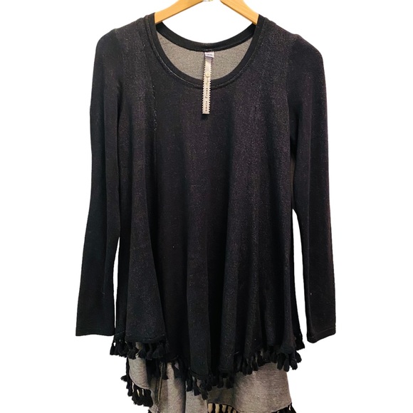⭐️ UNCLE FRANK Black Tassel Hem Tunic Top - Picture 1 of 6